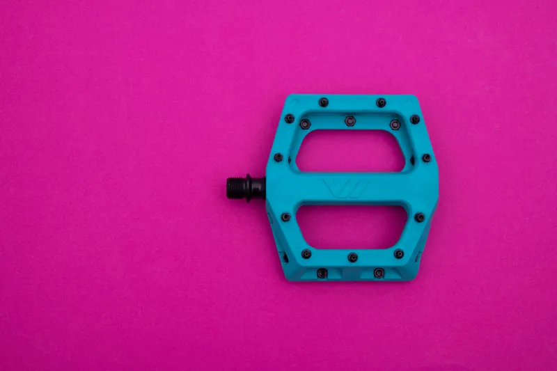 DMR V11 Composite Flat MTB Pedals - Turquoise-2